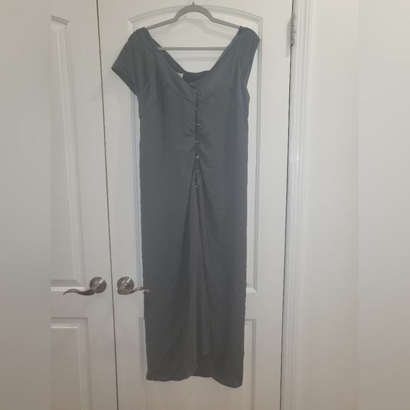 16. NWT MAISON MARGIELA POLY GEORGETTE DRESS IN ASPHALT - Picture 9 of 10
